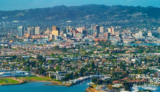 Vehicle Shipping in Oakland, California