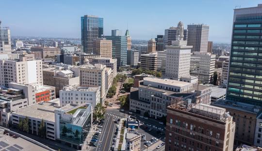 Auto Shipping in Oakland, California
